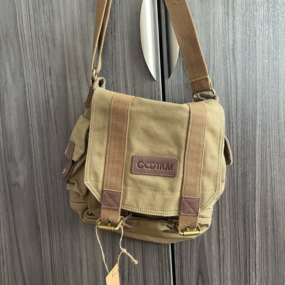 Gootium Canvas Messenger Bag. Army Green. Brand New.